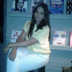 Meet your Posher, Rowena